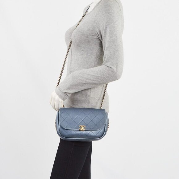 Chanel Metallic Blue Goatskin Leather Stitched Casual Trip Bag - Picture 1 of 10
